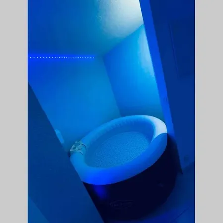 Apartment Appartement Avec Jacuzzi Sur Saint-Raphael